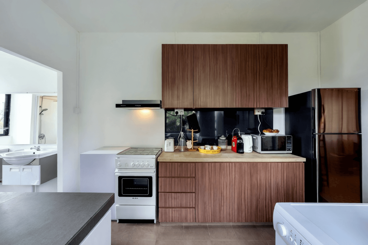 Master Ensuite Room 4